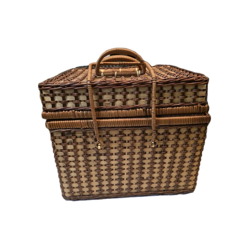 Vintage Wicker Picnic Basket w Lid Handles Red Gingham Liner 2 Woven Plates 12"